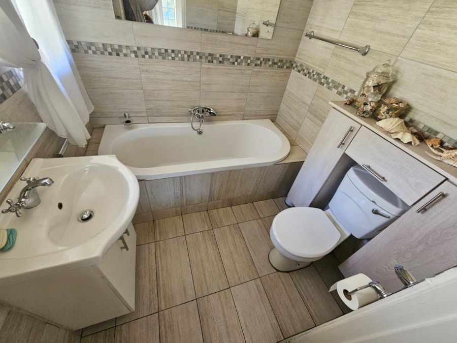 4 Bedroom Property for Sale in Vaalpark Free State